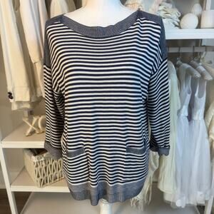 Chico's Women's 1 (Medium) Navy & White Striped Knit Tunic Sweater Top #3253